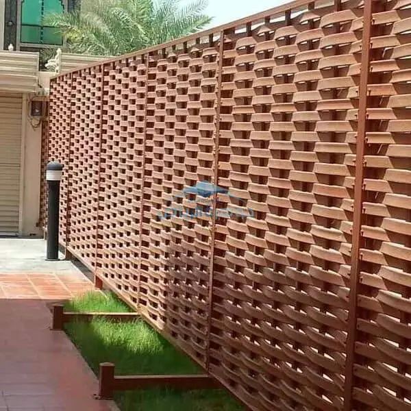 تركيب سواتر خشبية طبيعية فاخرة بتصاميم راقية